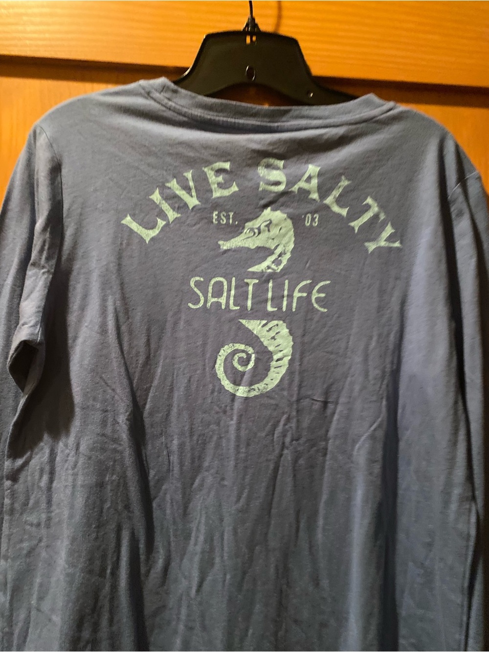 Salt Life Women’s Steel Blue Scoop Neck Live Salty L/ S Shirt NWT S - Picture 2 of 6